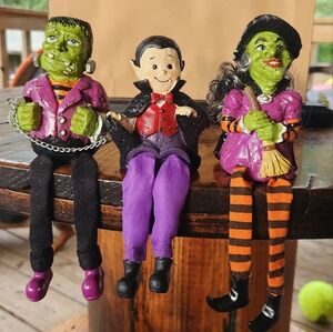 Halloween Shelf Sitters